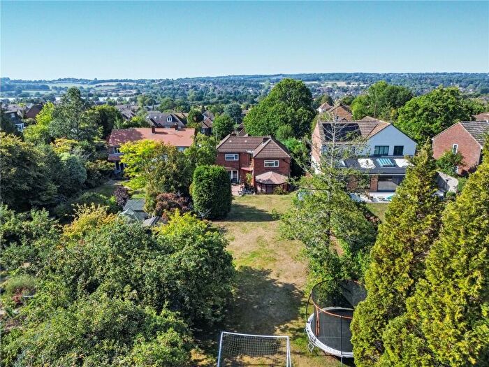 6 Bedroom Detached House For Sale In Hillary Road, Farnham, Surrey, GU9