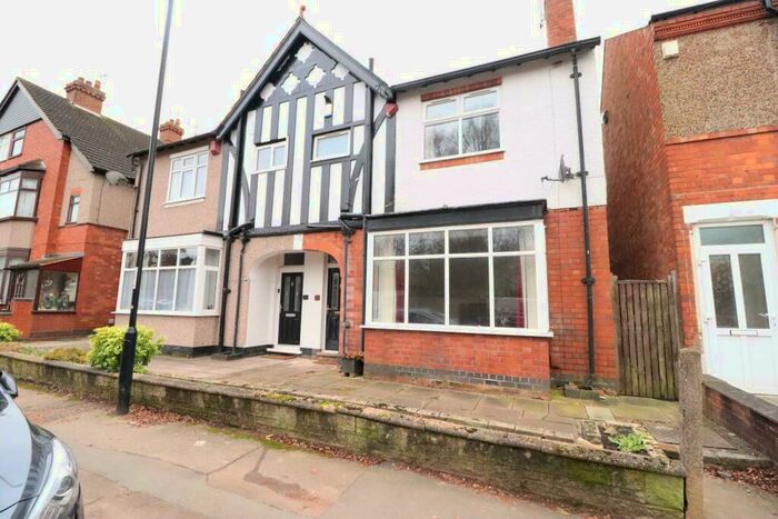 4 Bedroom Semi-Detached House To Rent In Osborne Road, Coventry, CV5