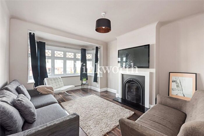 3 Bedroom Semi Detached House To Rent In Empire Avenue, London, N18