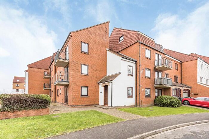2 Bedroom Apartment To Rent In Ferry Road, Southsea, PO4