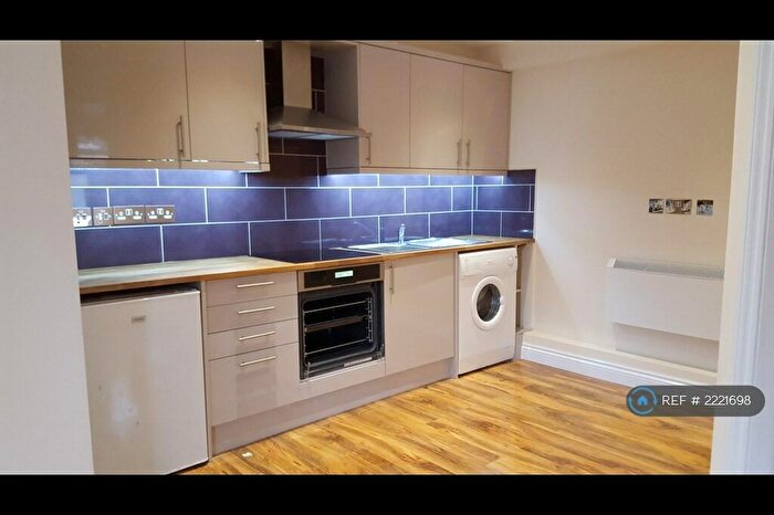 1 Bedroom Flat To Rent In Bader Gardens, Slough, SL1