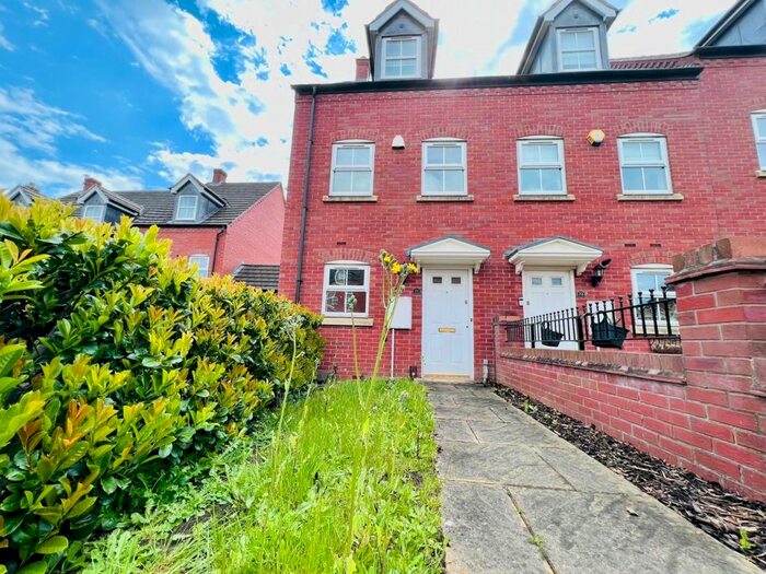 3 Bedroom End Of Terrace House To Rent In Alameda Gardens, Tettenhall, Wolverhampton, WV6