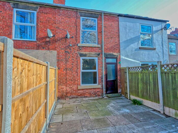 2 Bedroom Terraced House To Rent In Park View, Hasland, Chesterfield, Derbyshire, S41