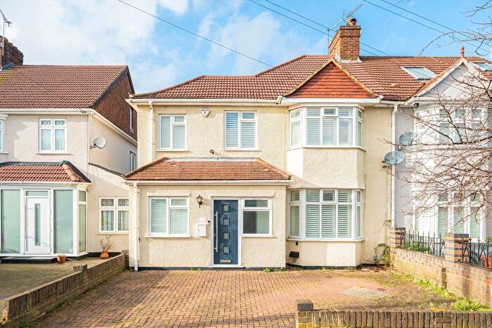5 Bedroom Property For Sale In Argyle Avenue, Twickenham, TW3