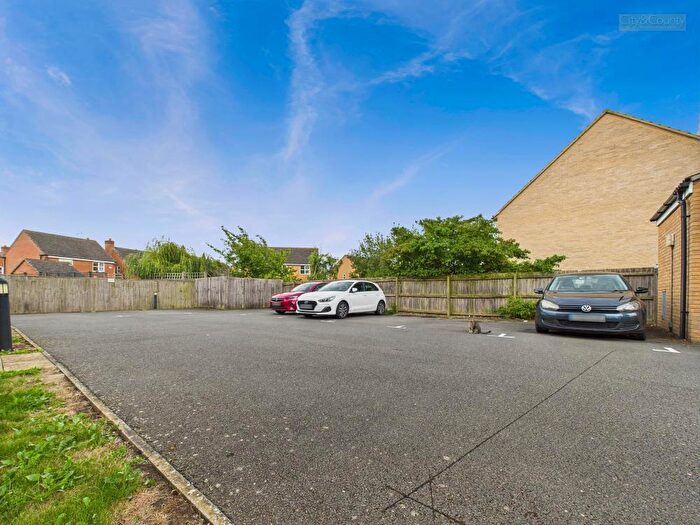 1 Bedroom Flat For Sale In Hargate Way, Hampton Hargate, Peterborough, PE7