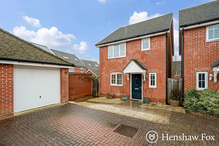 3 Bedroom Detached House For Sale In Wadham Close, Romsey, Hampshire, SO51