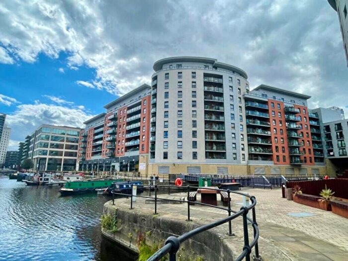 1 Bedroom Apartment For Sale In Magallan House, Armories Way, Leeds Dock, LS10