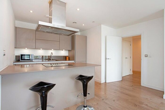 3 Bedroom Apartment To Rent In Zest House, Beechwood Road, London, E8