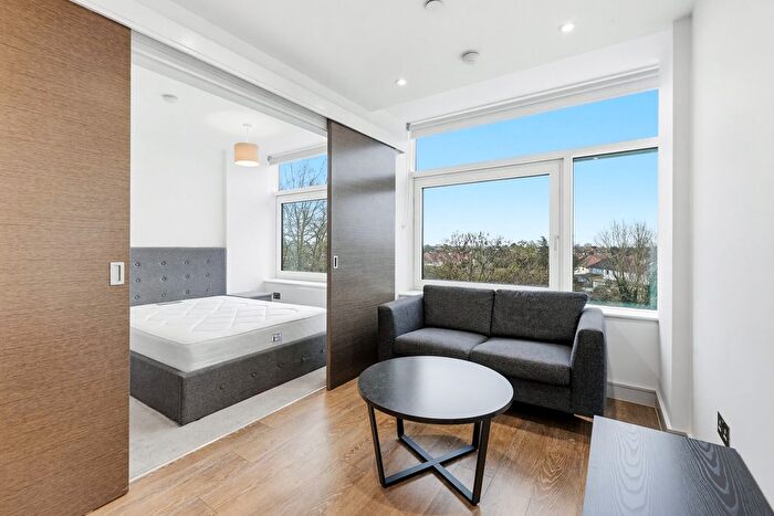 1 Bedroom Flat To Rent In Northpoint, Ewell Road, Surbiton, KT6