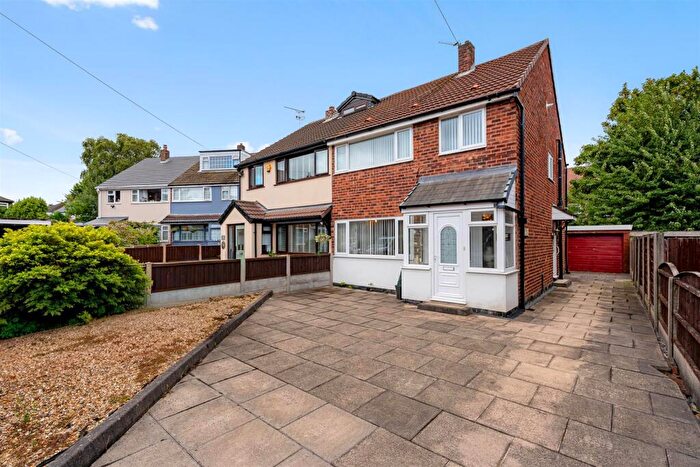 3 Bedroom Semi Detached House For Sale In Montgomery Close, Whiston, Prescot, L35