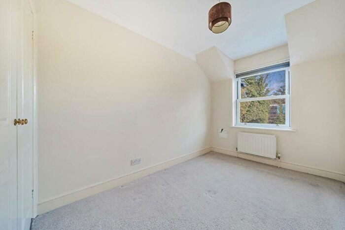 2 Bedroom Flat For Sale In Croxted Road, Dulwich, SE21