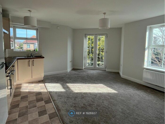 2 Bedroom Flat To Rent In Gresham Point, Bournemouth, BH9