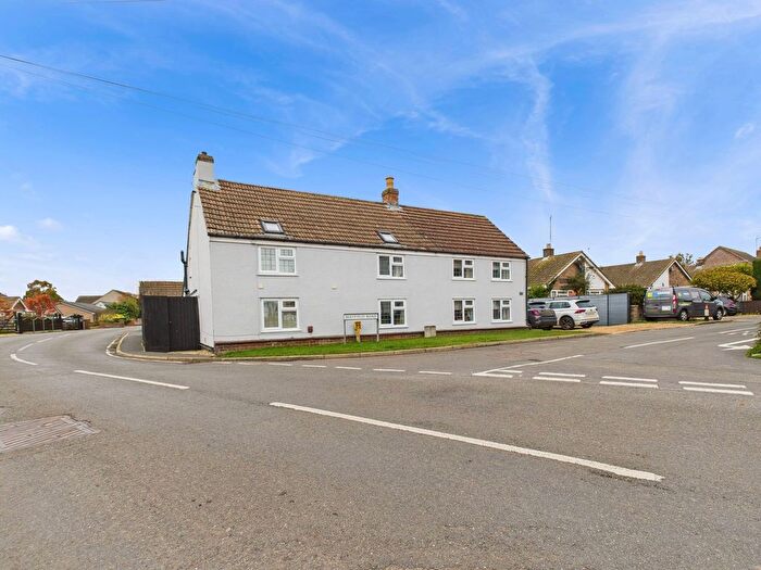 4 Bedroom Cottage For Sale In Wype Road, Eastrea, PE7