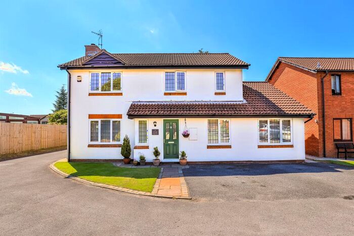 4 Bedroom Detached House For Sale In Ffordd Dinefwr, Creigiau, Cardiff, CF15