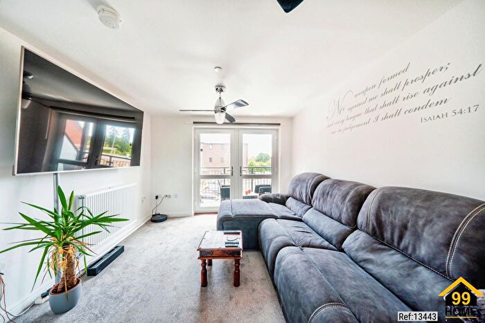 1 Bedroom Flat For Sale In Elderflower Drive, Emersons Green, Bristol, BS16