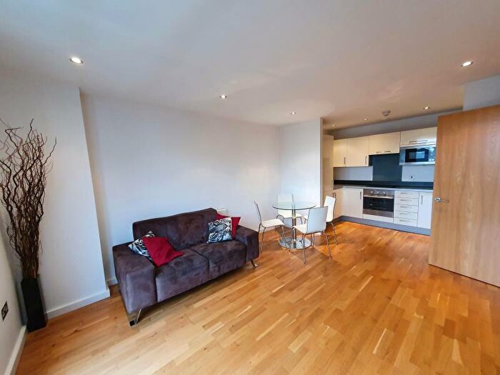 2 Bedroom Apartment To Rent In Apt . :: Flint Glass Wharf, M4