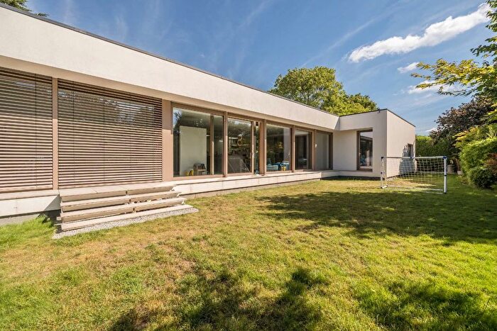 4 Bedroom Detached House To Rent In West Hill Road, London, SW18