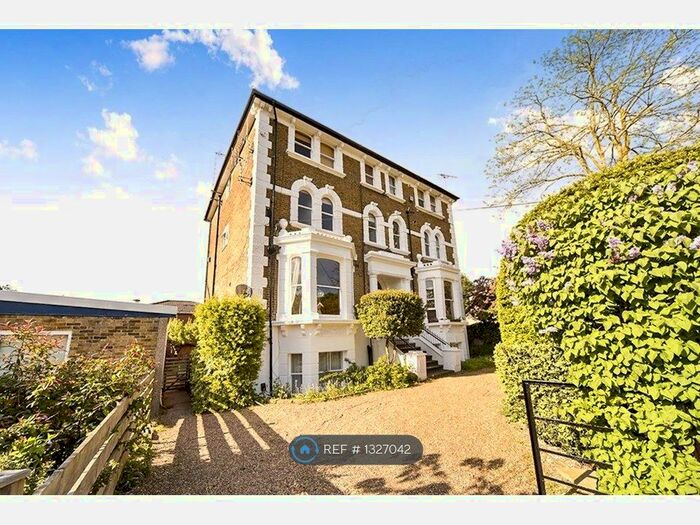 1 Bedroom Flat To Rent In Alexandra Road, Kingston Upon Thames KT2
