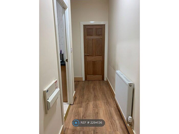 2 Bedroom Flat To Rent In Cobourg Street, Manchester, M1