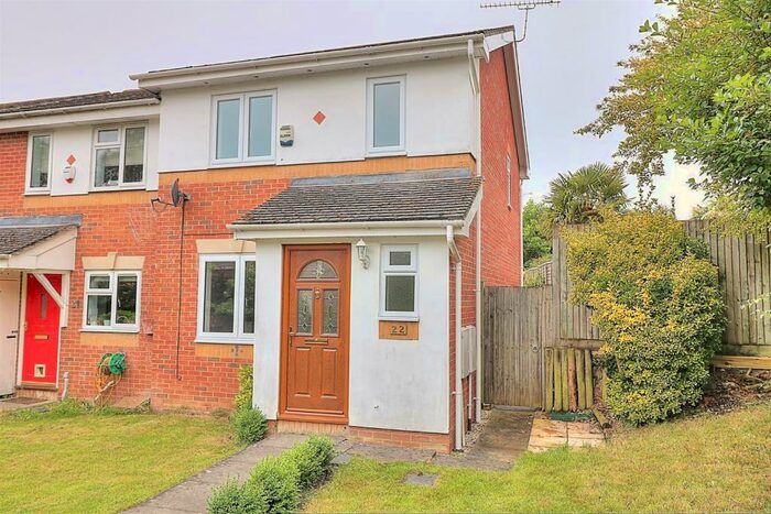 3 Bedroom End Of Terrace House To Rent In Honeysuckle Way, Knightwood Park, Chandler's Ford, SO53