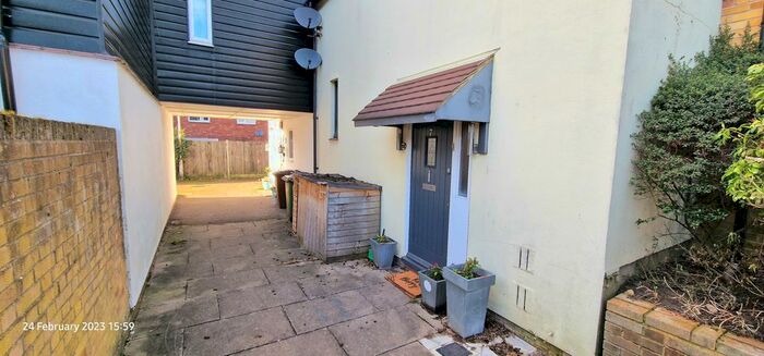3 Bedroom Property To Rent In Fidler Place, Bushey, WD23