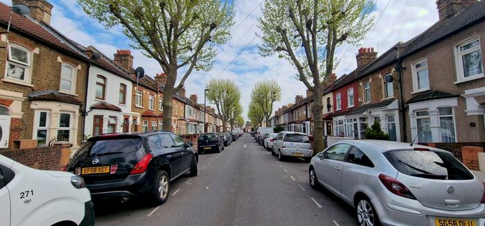 1 Bedroom Flat To Rent In Creighton Avenue, East Ham, London, E6
