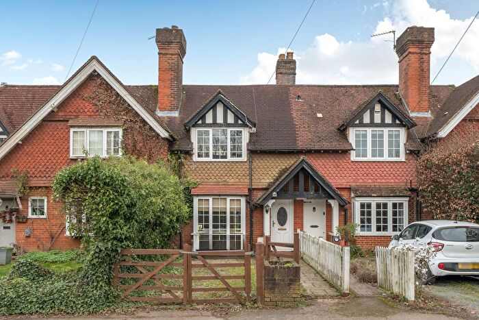 2 Bedroom Cottage For Sale In Gatefield Cottage, High Road, Coulsdon, CR5
