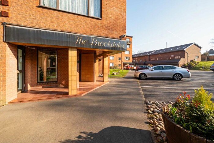 2 Bedroom Flat For Sale In Bridge Lane, London, NW11