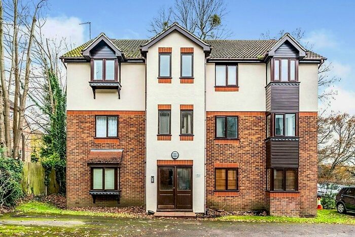 1 Bedroom Flat To Rent In Briarswood, Southampton SO16