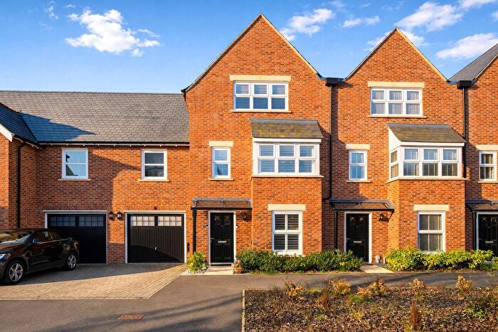 4 Bedroom Semi Detached House For Sale In Taplow Avenue, Hertford, SG14