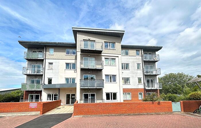 1 Bedroom Flat For Sale In Abbey Wharf, Canal Road, Selby, YO8