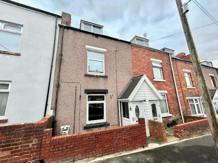 3 Bedroom House To Rent In Neale Street, Ferryhill, DL17