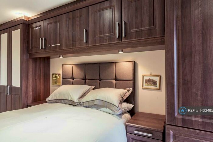 2 Bedroom Flat To Rent In Vernon Road, London, E3