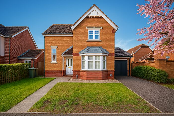 3 Bedroom House To Rent In Greenhaven Drive, SE28