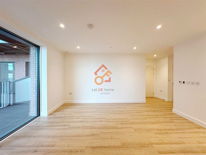 1 Bedroom Flat To Rent In Waterview House, Quay Walk, Wembley, HA0