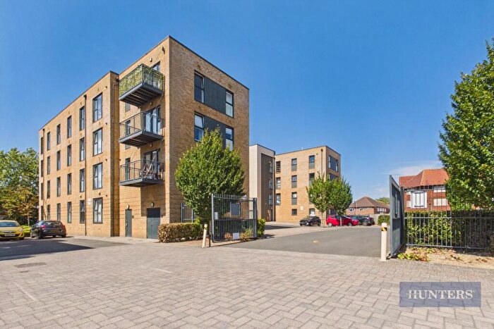 1 Bedroom Apartment For Sale In Albert Road North, Southampton, SO14