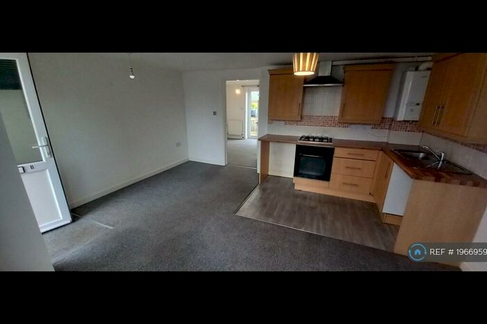1 Bedroom Flat To Rent In Salterton Road, Exmouth, EX8