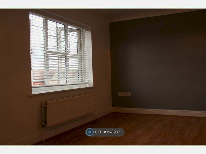 2 Bedroom Flat To Rent In Dartford, Dartford DA2