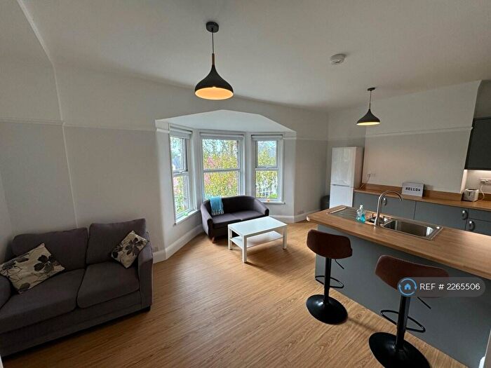 2 Bedroom Flat To Rent In Mutley, Plymouth, PL4