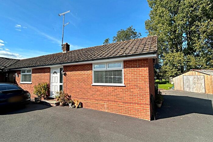 1 Bedroom Semi-Detached Bungalow To Rent In Winterborne Zelston, DT11