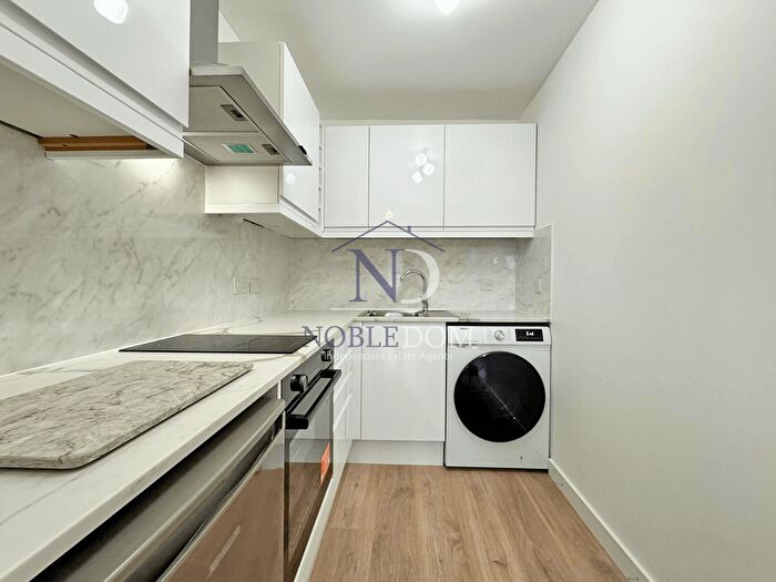 Studio To Rent In Clarkes Drive, Uxbridge, UB8