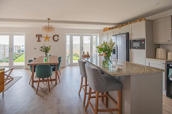 4 Bedroom Detached House For Sale In Causeway End, Nr Malmesbury, SN15