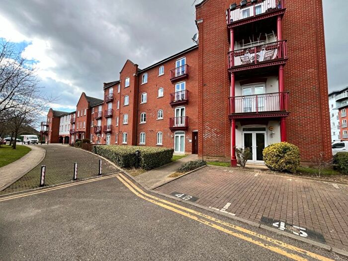 2 Bedroom Flat For Sale In Coxhill Way, Aylesbury, HP21