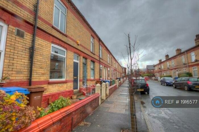 2 Bedroom Terraced House To Rent In Glanvor Road, Stockport, SK3