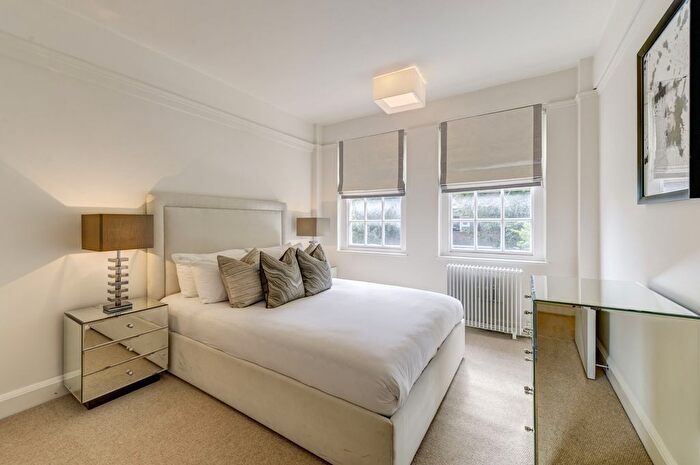 2 Bedroom Flat To Rent In Fulham Road, London, SW3