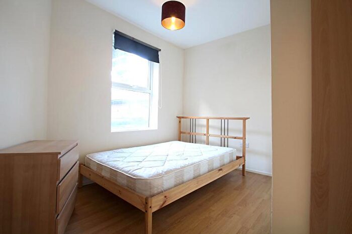 1 Bedroom Flat To Rent In Lower Addiscombe Road, Croydon, CR0