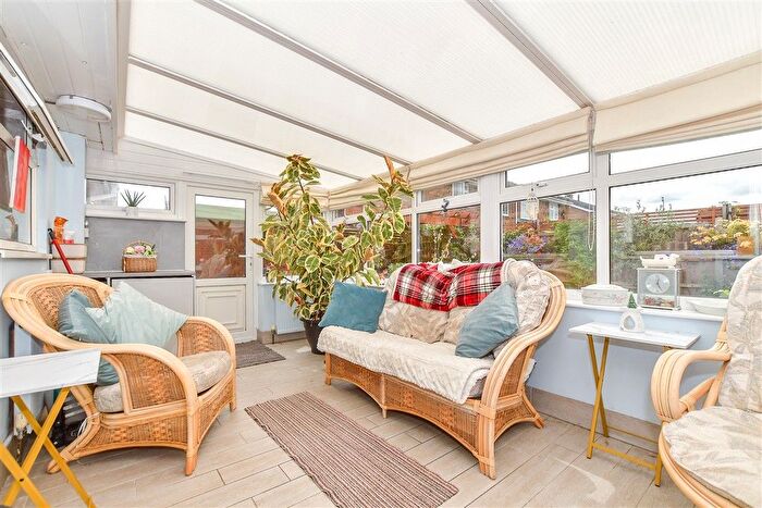 2 Bedroom Semi-Detached Bungalow For Sale In Rushford Close, Headcorn, Kent, TN27