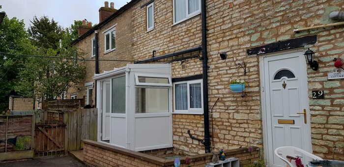 2 Bedroom Cottage To Rent In Hill Street, Raunds, NN9