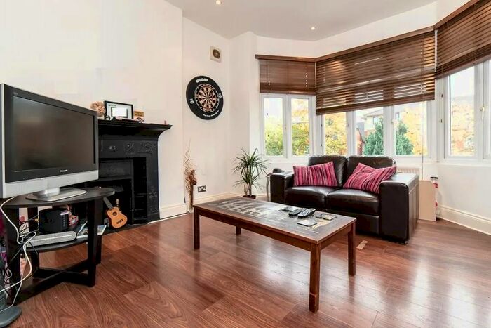 1 Bedroom Flat To Rent In Thrale Road, Streatham, SW16
