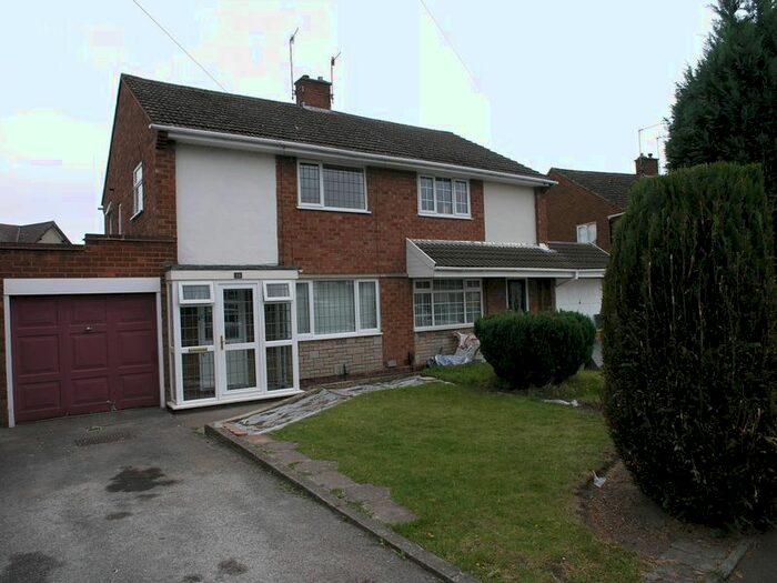 3 Bedroom Semi-Detached House To Rent In Marlow Close, Netherton, Dudley, DY2